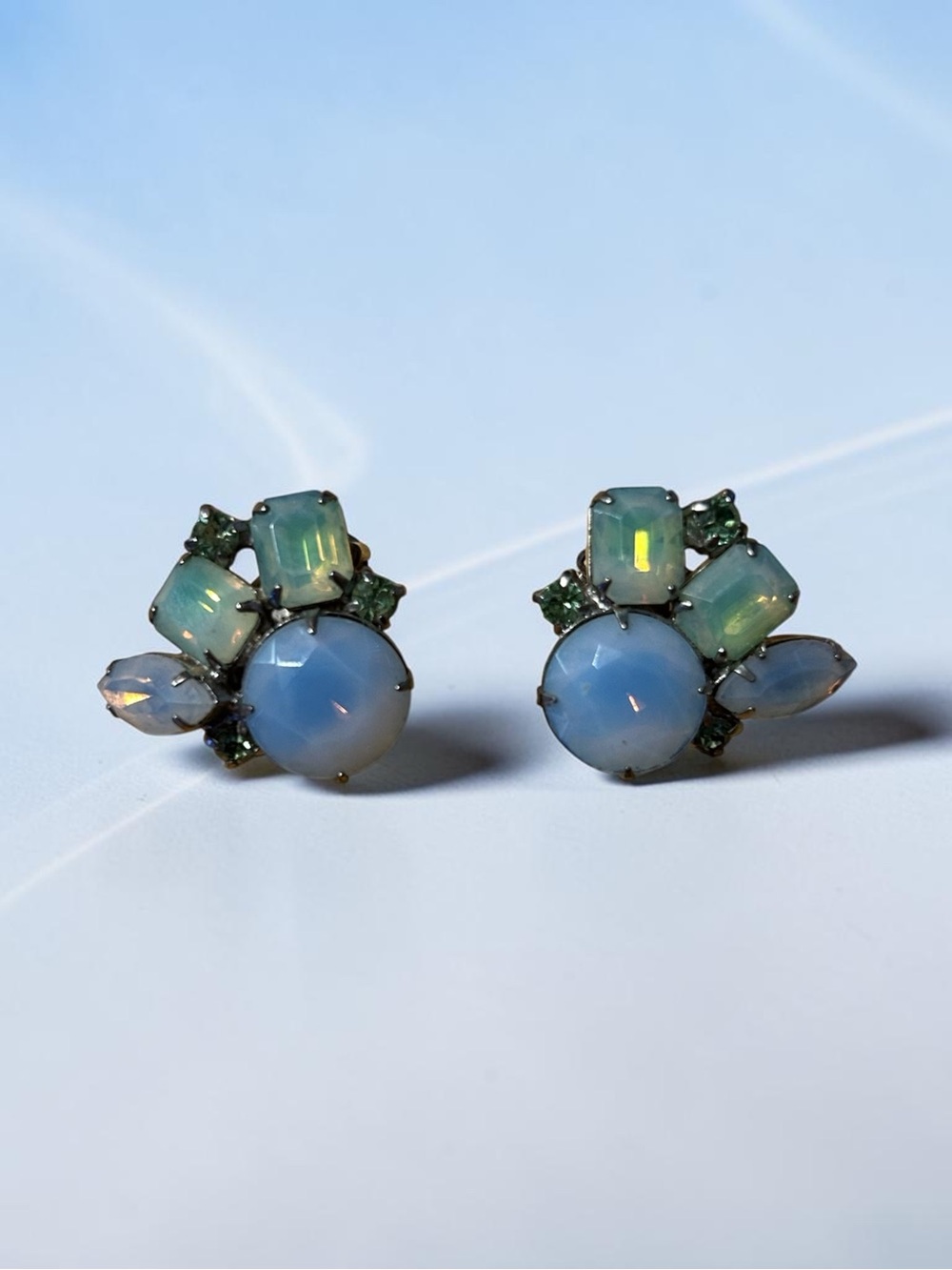 Vintage clip-on mid-century cluster earrings 1950’s-1960’s designer Kramer of NY
